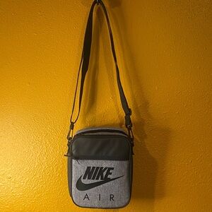 Nike Air Men's Black and Gray Crossbody Bag